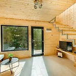 Villa Apusenity- Refugiu Modern In Inima Naturii, Aproape De Kaloşvar