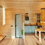 Villa Apusenity- Refugiu Modern In Inima Naturii, Aproape De