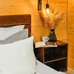 Apusenity- Refugiu Modern In Inima Naturii, Aproape De Villa Kaloşvar