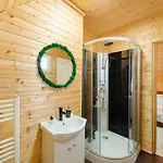 Apusenity- Refugiu Modern In Inima Naturii, Aproape De Kaloşvar