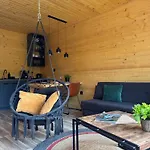 Villa Apusenity- Refugiu Modern In Inima Naturii, Aproape De Kaloşvar