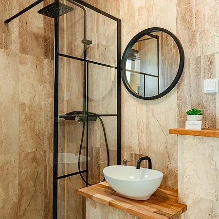 Apusenity- Refugiu Modern In Inima Naturii, Aproape De * Клуж-Напока