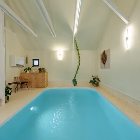 Villa Apusenity