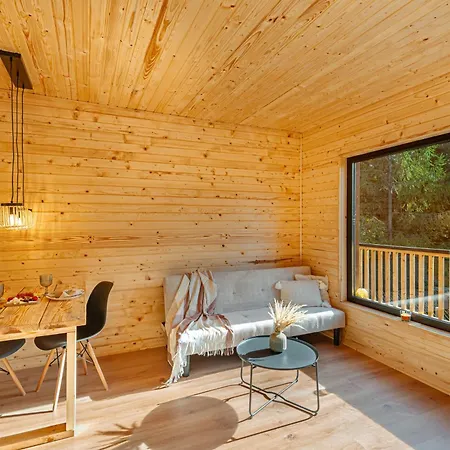 Villa Apusenity- Refugiu Modern In Inima Naturii, Aproape De