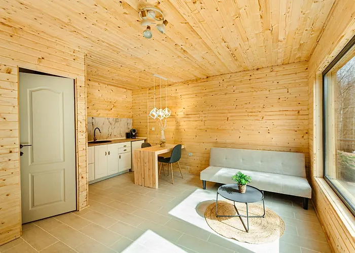 Apusenity- Refugiu Modern In Inima Naturii, Aproape De Клуж-Напока