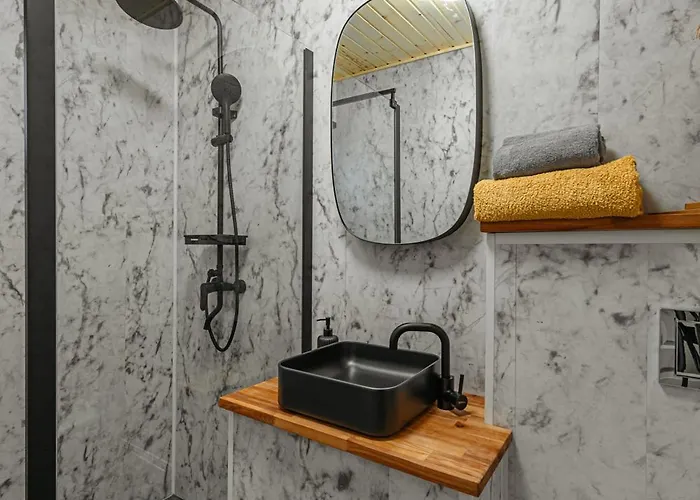 Apusenity- Refugiu Modern In Inima Naturii, Aproape De * كلوج-نابوكا