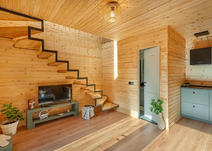 Apusenity- Refugiu Modern In Inima Naturii, Aproape De Вілла *