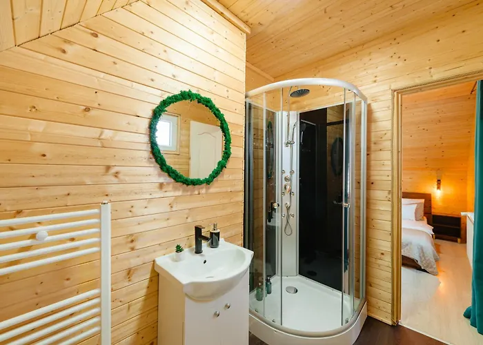 Apusenity- Refugiu Modern In Inima Naturii, Aproape De Клуж-Напока