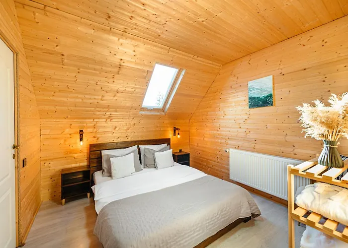 Apusenity- Refugiu Modern In Inima Naturii, Aproape De