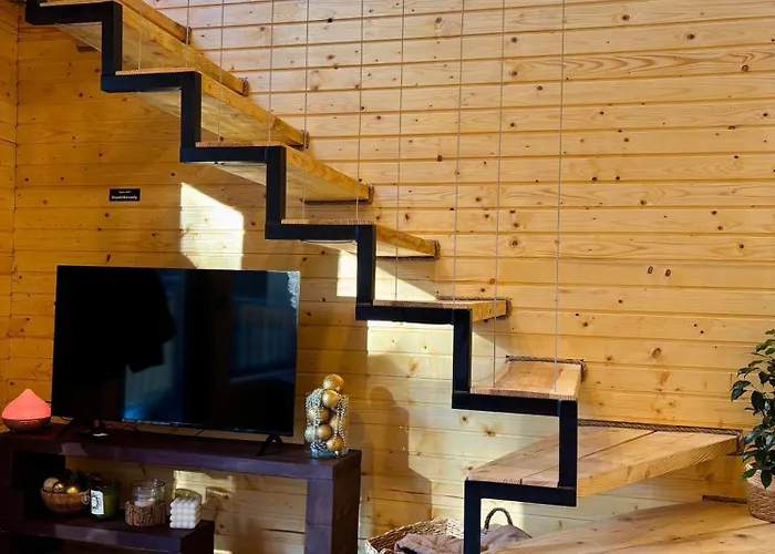 Apusenity- Refugiu Modern In Inima Naturii, Aproape De