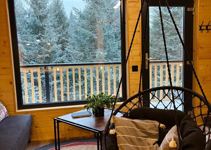 Apusenity- Refugiu Modern In Inima Naturii, Aproape De Клуж-Напока