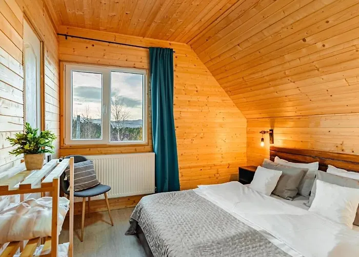 Apusenity- Refugiu Modern In Inima Naturii, Aproape De *